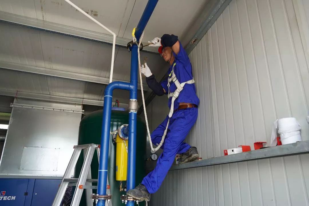 【<a href=http://m.r1lxrhg.cn target=_blank class=infotextkey>雙良</a><a href=http://m.r1lxrhg.cn target=_blank class=infotextkey>新型光催化</a>】“堅守”在汗水中閃光